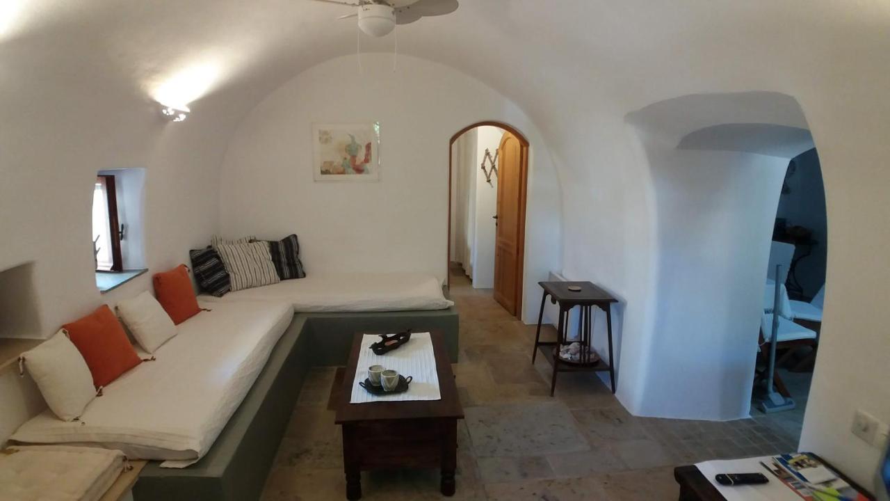 Kytherian Traditional Home Frillingiánika Екстериор снимка