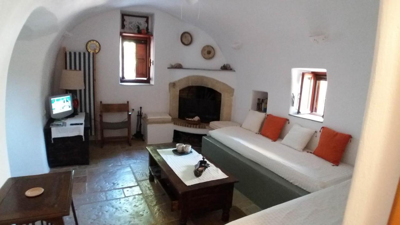 Kytherian Traditional Home Frillingiánika Екстериор снимка